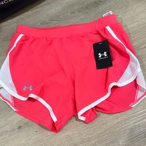 NEW NWT Women’s Under Armour loose shorts - small - neon bright pink and white